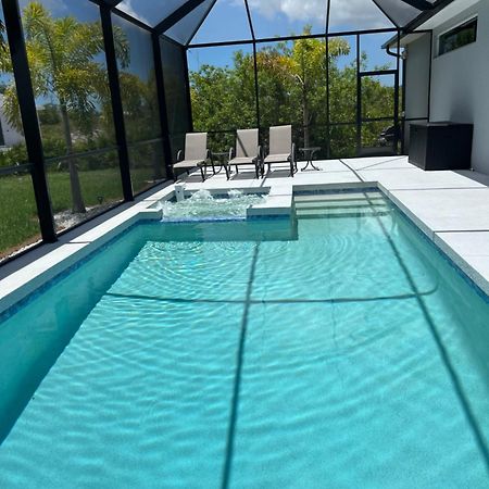 Peaceful Pool House Villa Port Charlotte Exterior photo